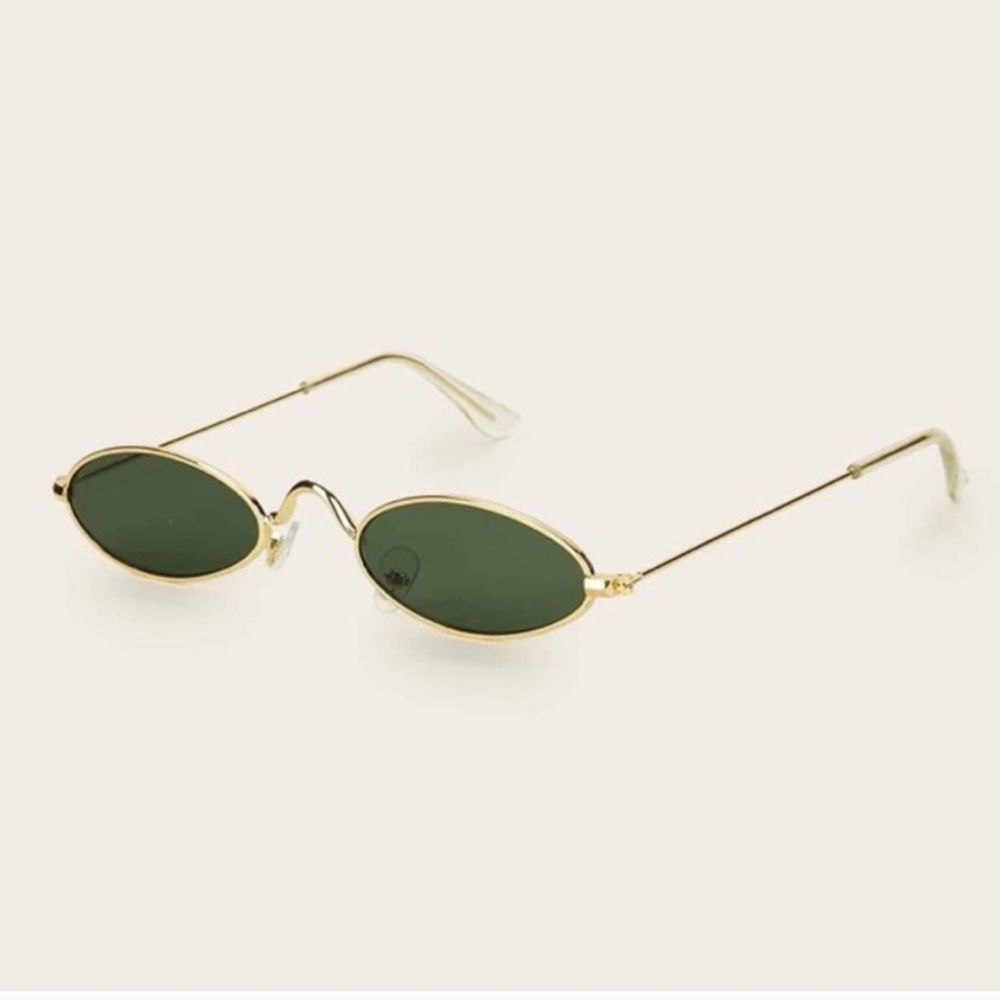 ❣️ Green & Gold Oval Sunglasses